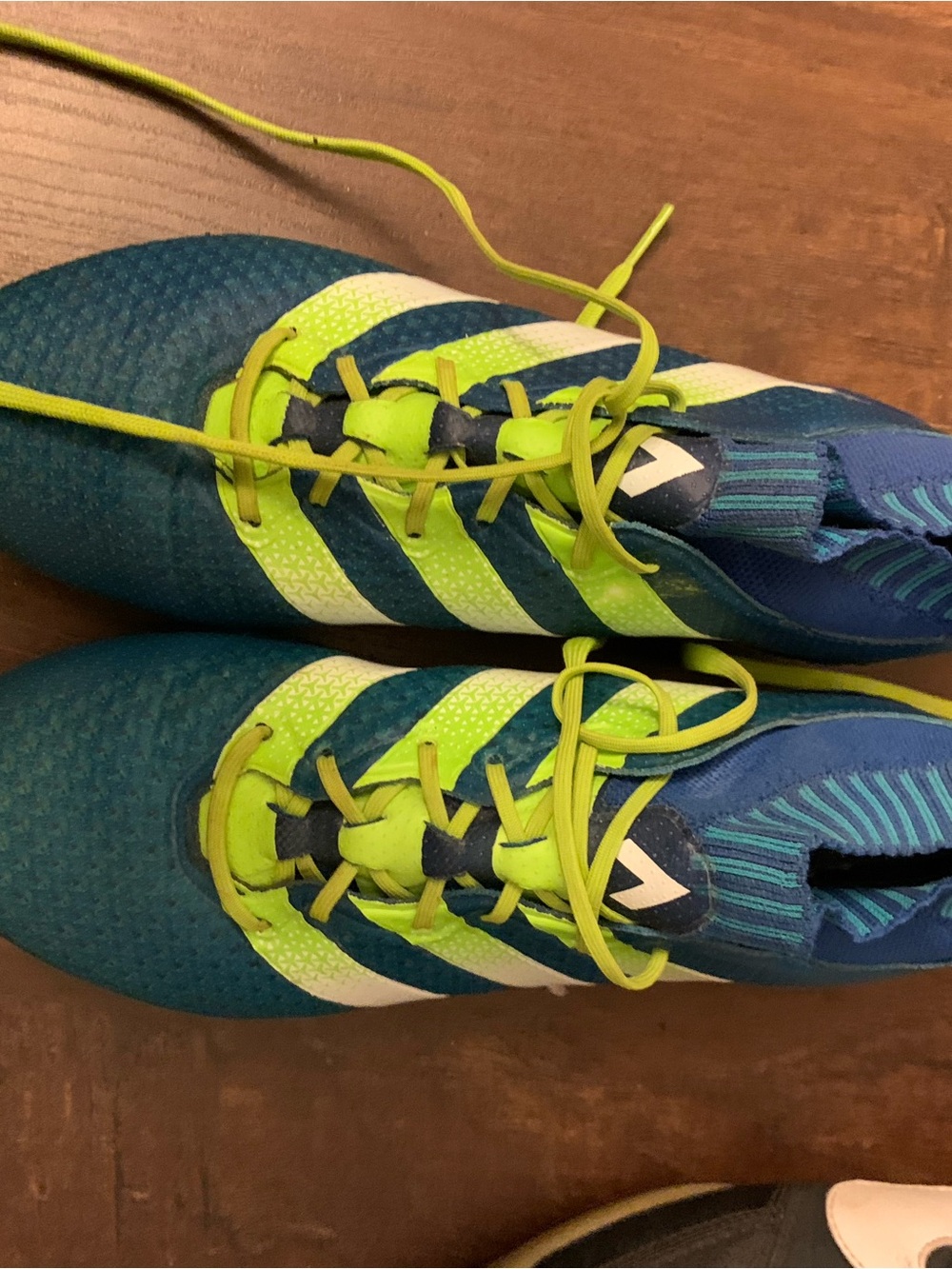 Adidas blue & Neon Green Soccer Cleats size 7